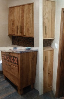 Drewniane meble łazienkowe